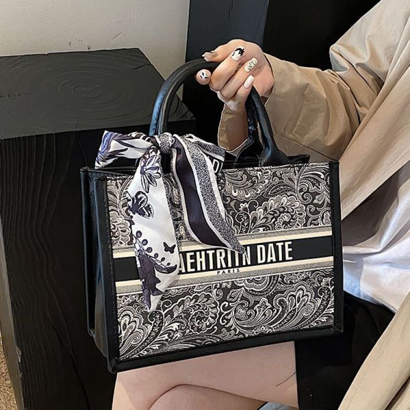 Women's Versatile Printed Hard Bottom Three-dimensional Tote Bag